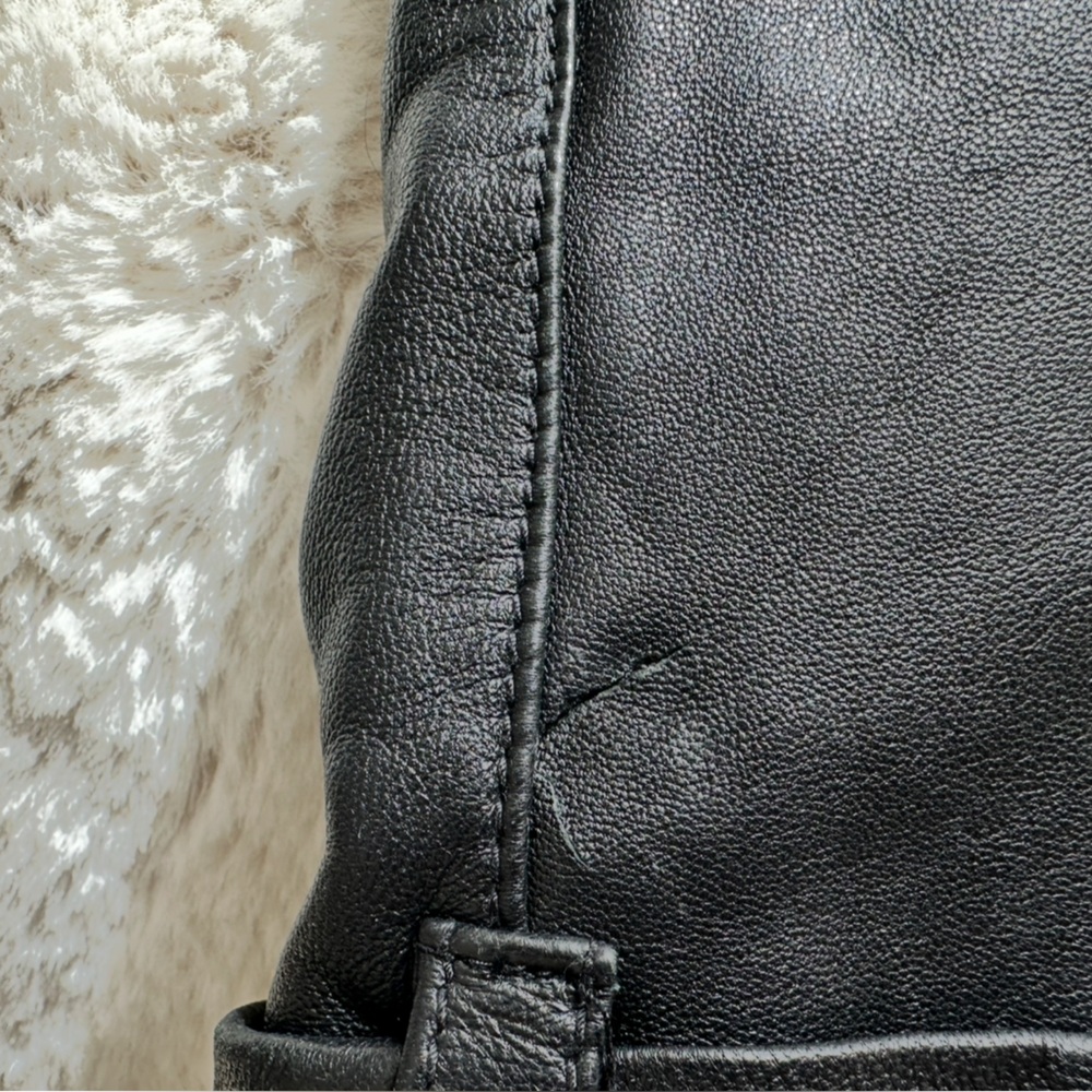 THE KOOPLES Paris Lambskin Shorts. Size: 1 🖤 - Picture 13 of 16